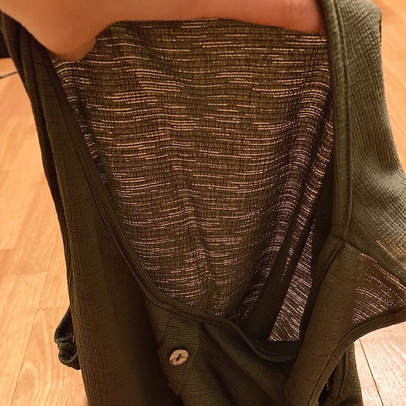 H&M Knot front loose tank top - Picture 2 of 6